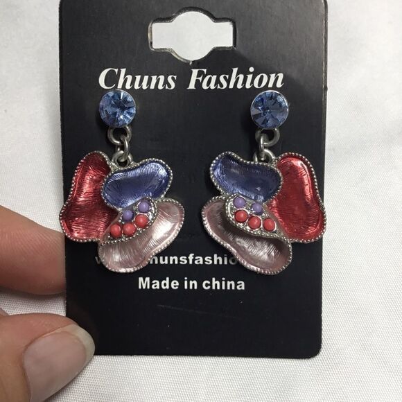 Flower Drop Earrings (H15) - Picture 4 of 7